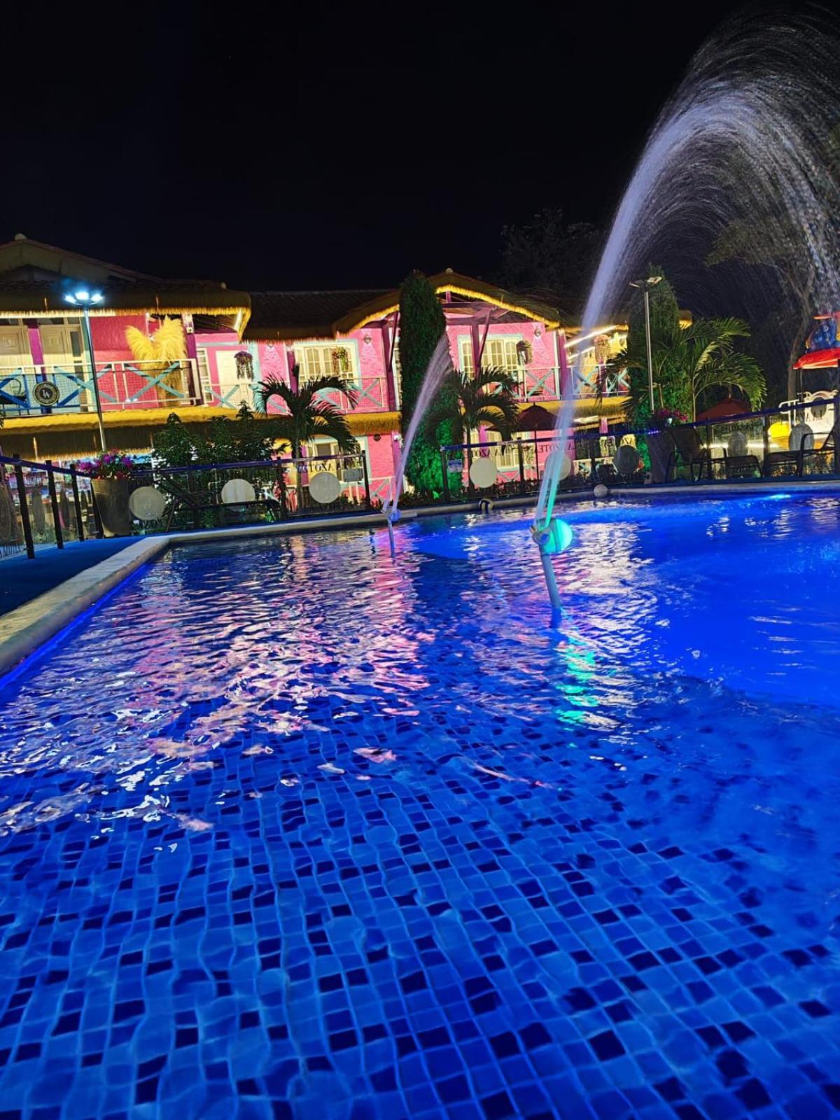 Hotel Restaurante La Azotea El Cerrito エクステリア 写真